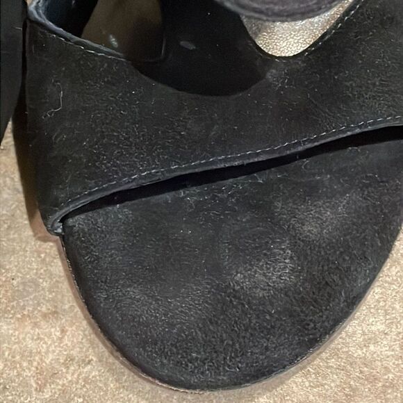 Stuart Weitzman Black Suede Leather French Cuff T-Strap Shoe Womens Size 7.5M - Picture 12 of 14